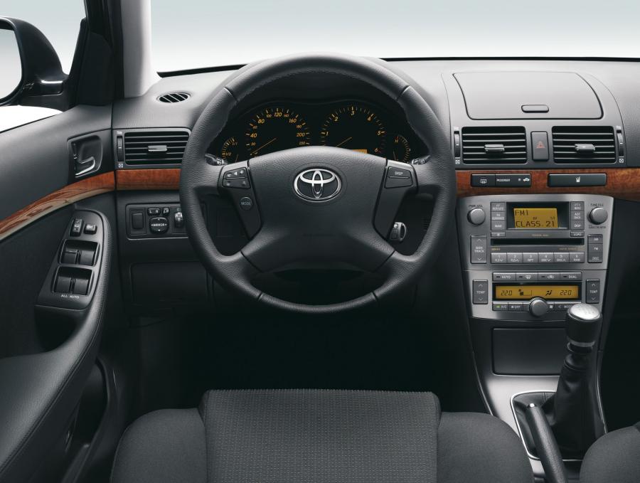  Toyota Avensis Sedan 2006 года  (фото 61 из 113)